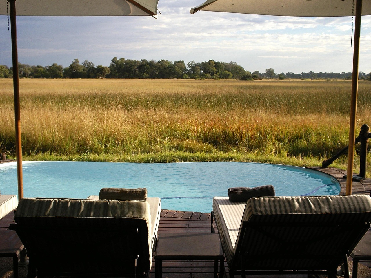 How to Dress for a Luxury Safari Without Looking Like a Tourist